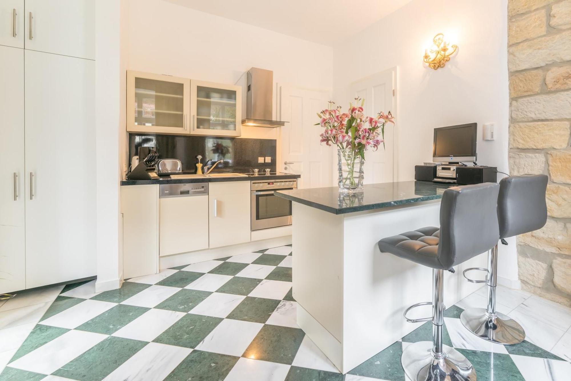 Charming Apartment With Terrace In Bad Schandau 55 Sqm Parking מראה חיצוני תמונה